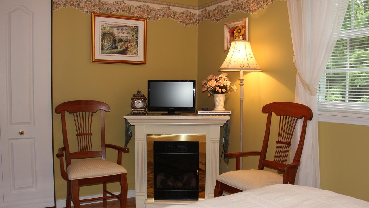 Arkadia Eastman B&B Exterior photo